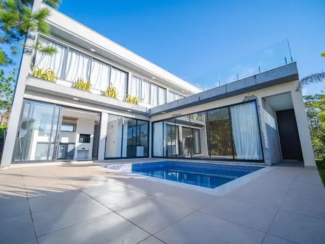Imagem: Casa com 3 Suítes À Venda, 380 M² por