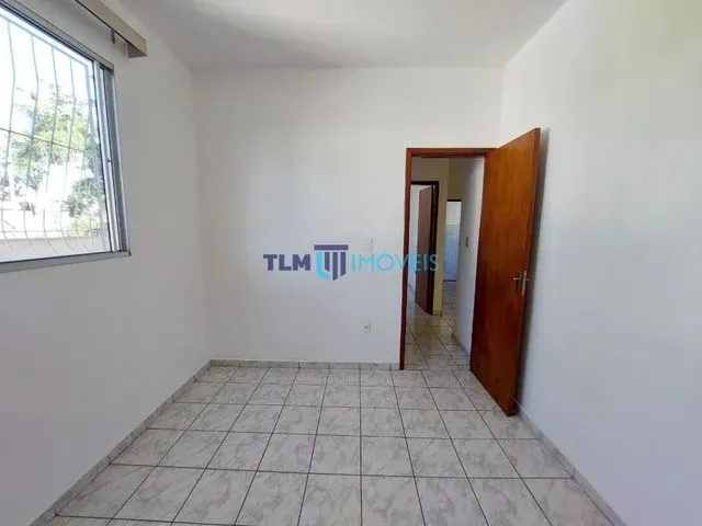 Imagem: Apto de 02 Qtos, Varanda, 01 Vg Á Venda