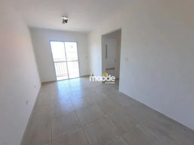 Imagem: Apartamento com 2 Quartos e 1 Banheiro À