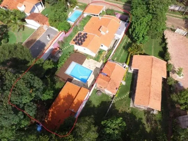Imagem: Casa Térrea no Condomínio Bosques do Currupira