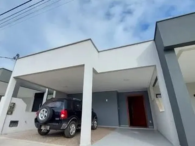 Imagem: Cond. Turim - Casa de 2/4 Sendo Uma Suíte
