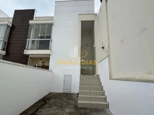 Imagem 1: Sobrado para Locação/Monte Alegre/Camboriú/Sc