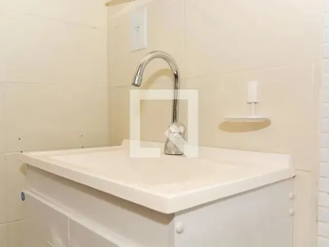Imagem 12: Casa para Aluguel - santa Cândida, 2 Quartos, 55 M2