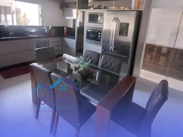 Imagem: A casa possui 5 Dormitórios, 5 Suítes, 5 Banheiros,