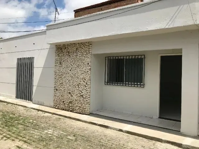Imagem: Casa C/ 3 Quartos (1 Suíte) em Alameda