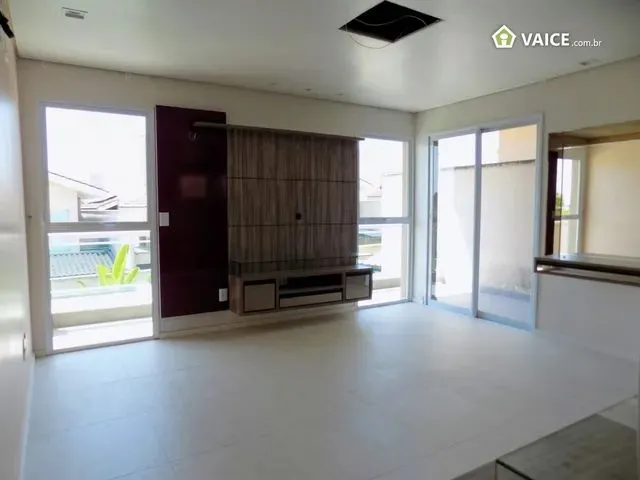 Imagem 4: Casa em Condomínio com 3 Suítes + Dce