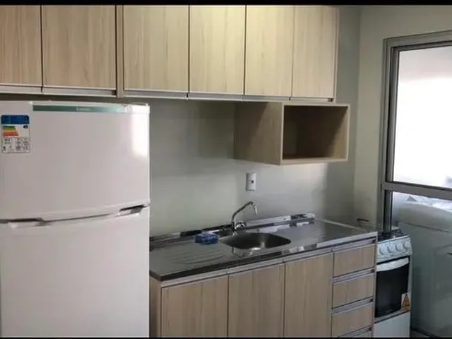 Imagem: Procuro Menina para Dividir Apartamento