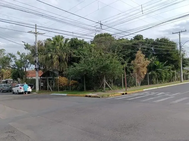 Imagem 4: Vende-Se Esquina Av. Dr Sezefredo Azambuja Vieira