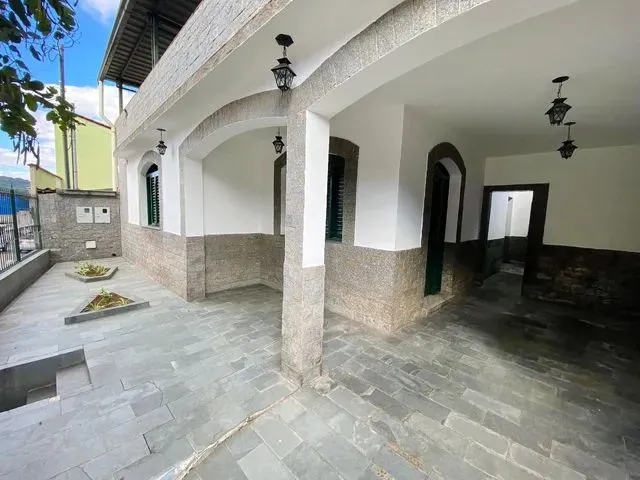 Imagem: Casa com 4 Quartos em Jóquei Clube - Juiz