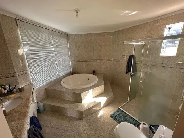 Imagem: Casa para Venda com 258 Metros Quadrados