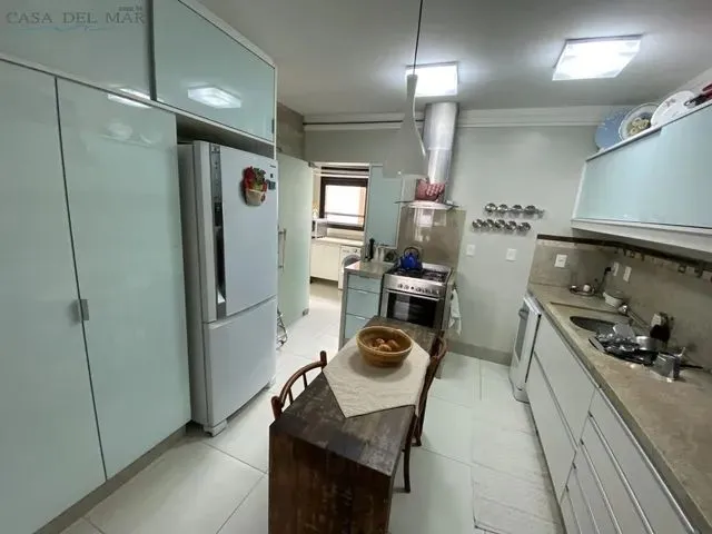 Imagem 3: Apartamento para Venda em Florianópolis, Centro, 3 Dormitórios, 1 Suíte, 3 Banheiros