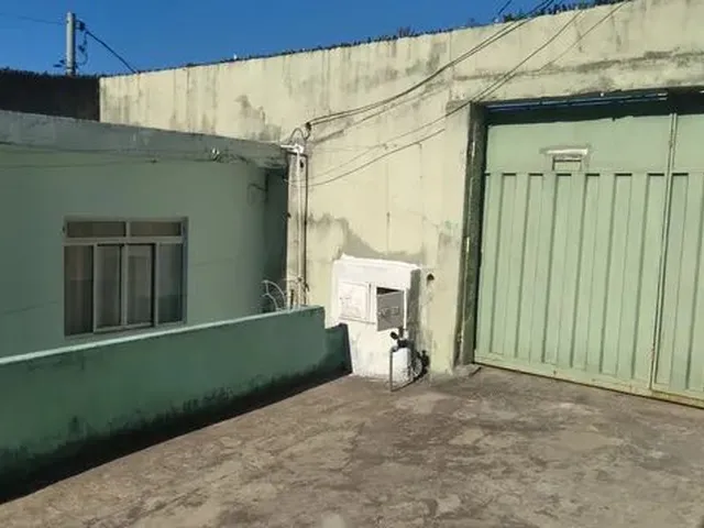 Imagem: Barracão 2 Cômodos Banheiro Area Privativa