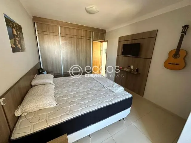 Imagem 15: Cobertura para Aluguel, 4 Quartos, 2 Suítes, 2 Vagas, santa Mônica - Uberlândia/Mg