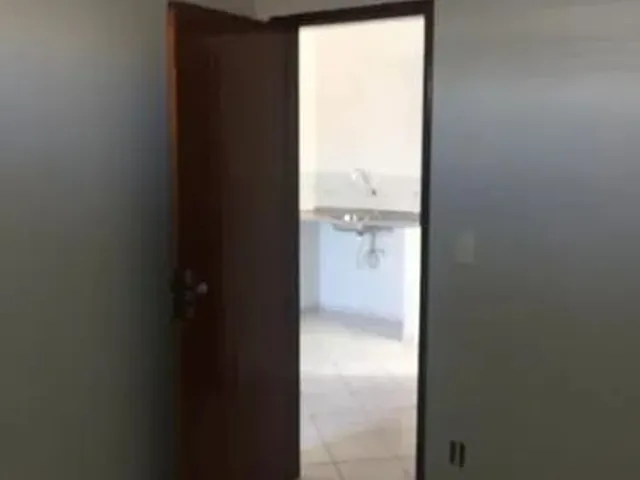 Imagem 2: Apartamento Kitnet para Alugar com 1 Quarto em Mandacaru - Incluso Iptu e Cond