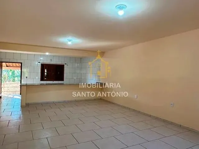 Imagem: Casa para Aluguel, 2 Quartos, 1 Vaga, Santo