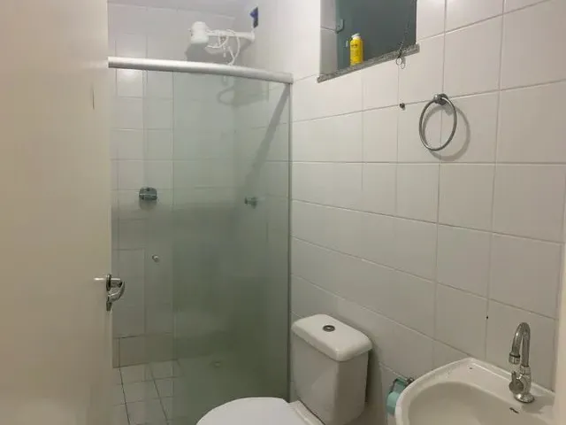 Imagem: A casa em condomínio possui 3 Dormitórios, 1 Suíte, 3