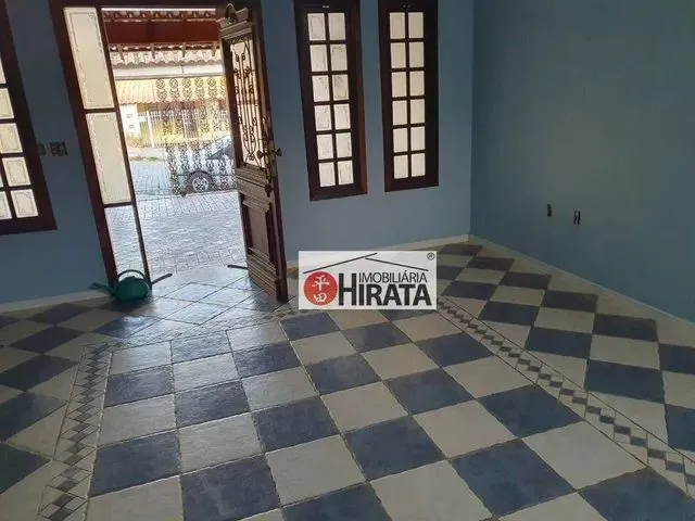 Imagem: Casa com 4 Dormitórios para Alugar, 300