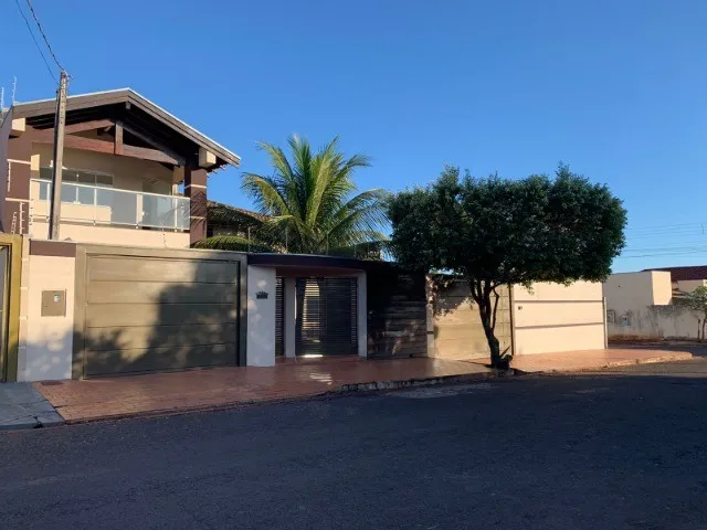 Imagem: Casa Sobrado com Piscina Dois Terrenos Portal
