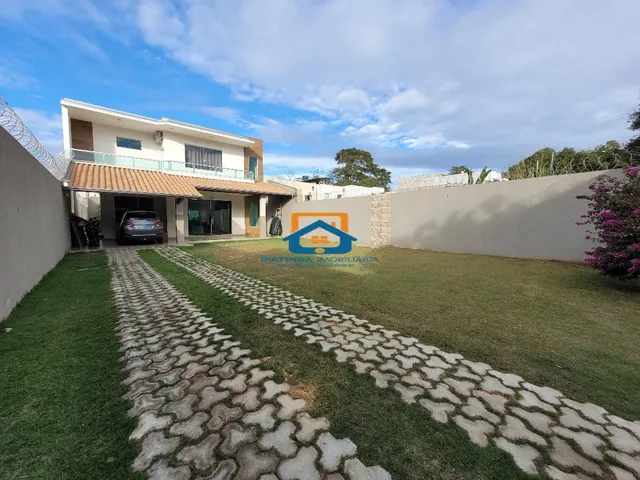 Imagem: Casa com 4 Quartos no Bairro Porto Seguro