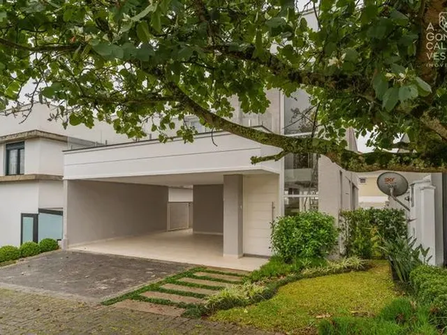 Imagem 14: Casa com 3 Suítes + Estar Intimo para Locação, 250 M² de Área Privativa Em