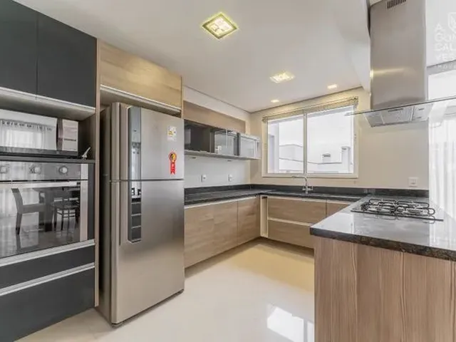 Imagem 11: Casa com 3 Suítes + Estar Intimo para Locação, 250 M² de Área Privativa Em