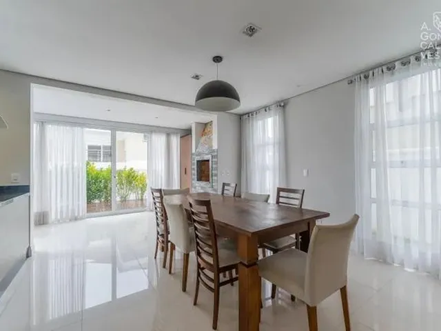 Imagem 15: Casa com 3 Suítes + Estar Intimo para Locação, 250 M² de Área Privativa Em