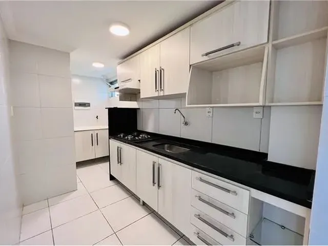 Imagem: O apartamento possui 3 Dormitórios, 1 Suíte, 2 Banheiros,