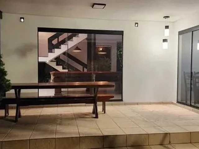 Imagem 14: Casa para Aluguel e Venda com 450 Metros Quadrados no Bairro Mais Desejado Perto do Mar/ L