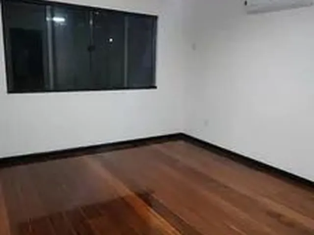 Imagem 9: Casa para Aluguel e Venda com 450 Metros Quadrados no Bairro Mais Desejado Perto do Mar/ L