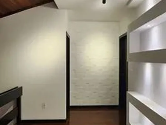 Imagem 5: Casa para Aluguel e Venda com 450 Metros Quadrados no Bairro Mais Desejado Perto do Mar/ L