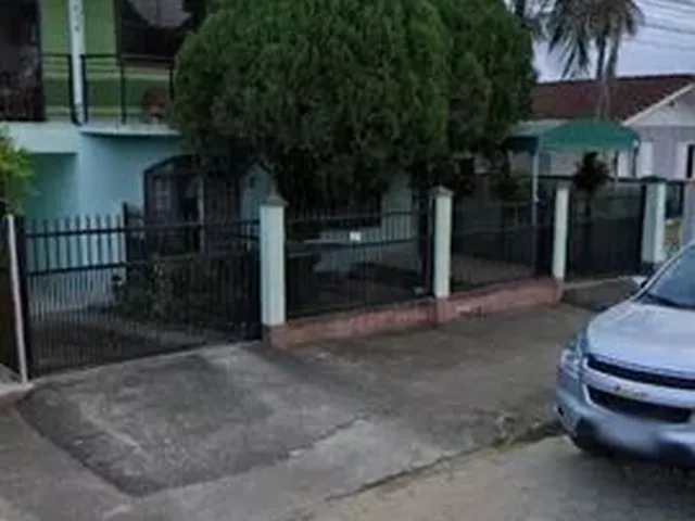 Imagem: A casa possui 2 Dormitórios, 1 Banheiro, 1 Vaga na