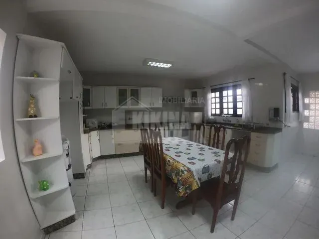Imagem 14: Sobrado 4 Quartos para Locação em Oficinas