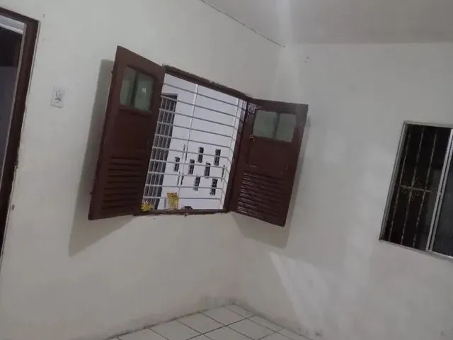 Imagem: Alugada-Se Casa na Varzea