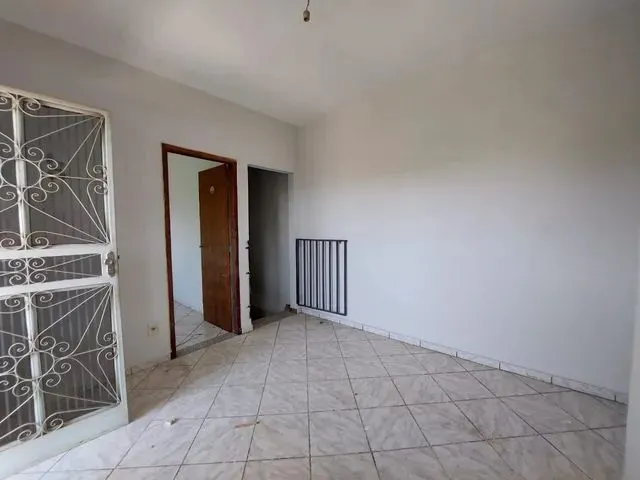 Imagem 6: Casa com 2 Dormitórios para Alugar em Contagem
