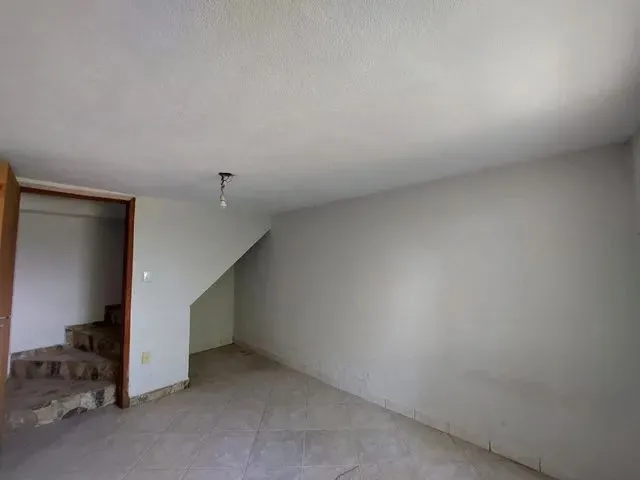 Imagem 16: Casa com 2 Dormitórios para Alugar em Contagem