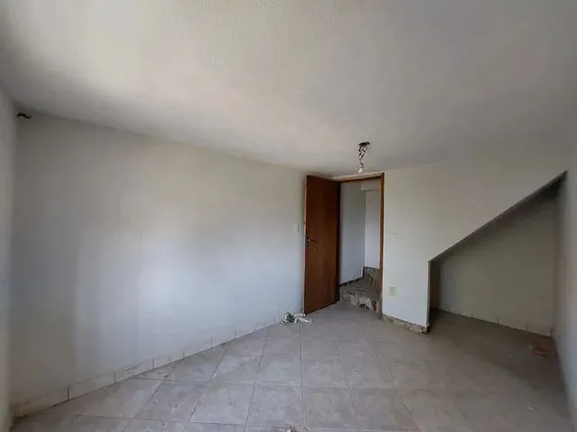 Imagem 10: Casa com 2 Dormitórios para Alugar em Contagem
