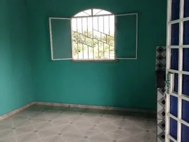 Imagem: Alugo Uma Casa no Silvio Leite 700 Reais