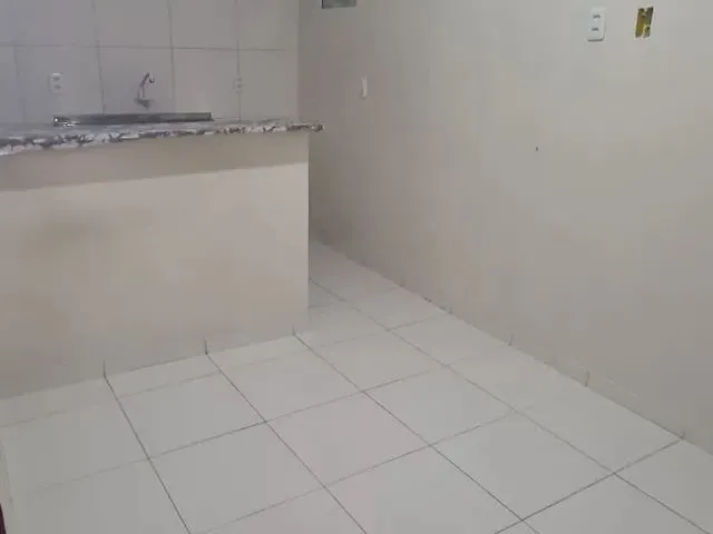 Imagem 7: Alugo Kitnet Quarto com aluguel por R$600 /mês