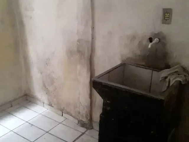 Imagem 2: Alugo Sobrado Parte Debaixo no Cic