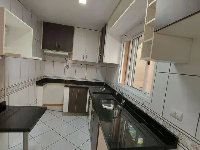 Imagem 4: Em Condomínio - com Suíte