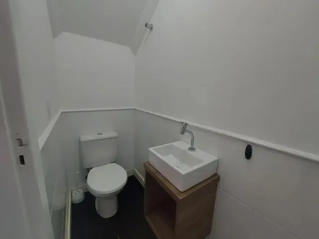 Imagem 8: Em Condomínio - com Suíte
