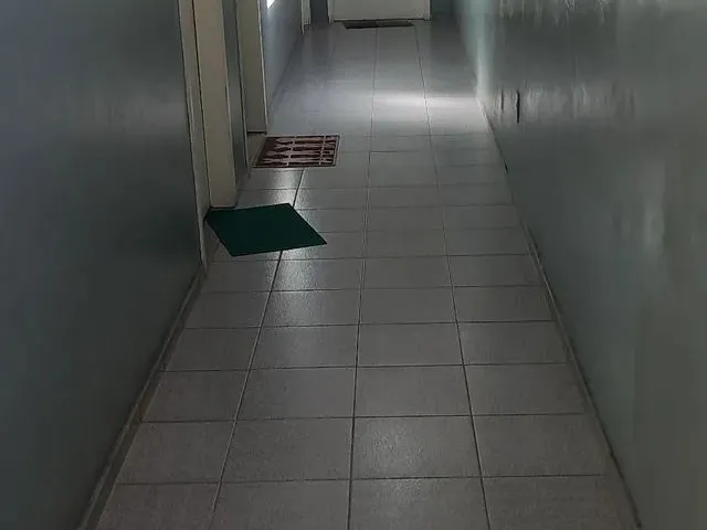 Imagem: O quarto está localizado em Lagomar, Macaé para alugar
