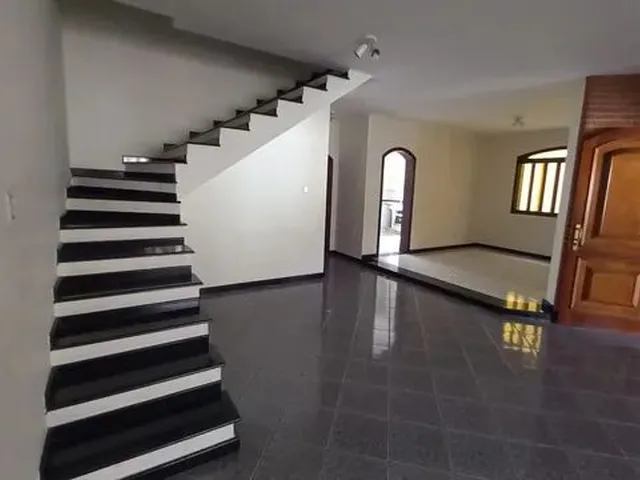 Imagem: Lindo Sobrado Locação 03 Dorms. 01 Suite