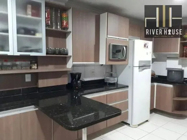 Imagem: A casa possui 5 Dormitórios, 5 Suítes, 5 Banheiros, 2