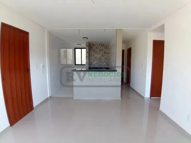 Imagem 9: )(- Excelente Apartamento com Acabamento Diferenciado 2 Quartos e Garagem em Recanto da M