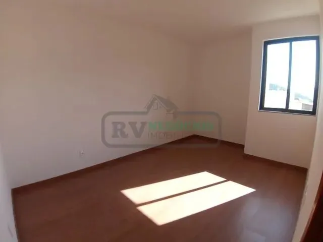 Imagem 15: )(- Excelente Apartamento com Acabamento Diferenciado 2 Quartos e Garagem em Recanto da M