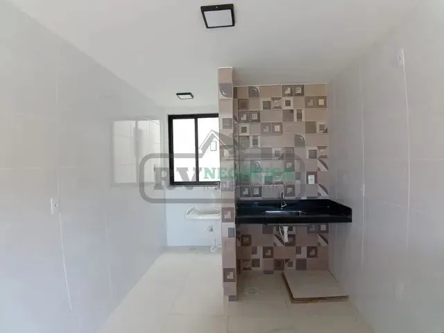 Imagem 16: )(- Excelente Apartamento com Acabamento Diferenciado 2 Quartos e Garagem em Recanto da M