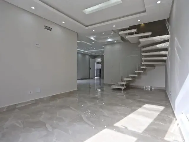 Imagem 5: Você Está Procurando Um Sobrado com Bastante Espaço?