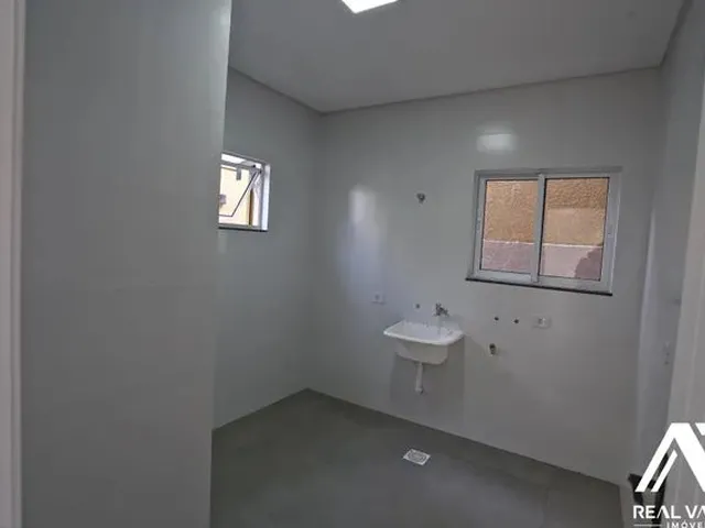 Imagem 2: Você Está Procurando Um Sobrado com Bastante Espaço?