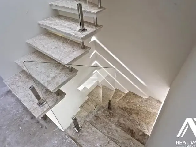 Imagem 14: Você Está Procurando Um Sobrado com Bastante Espaço?